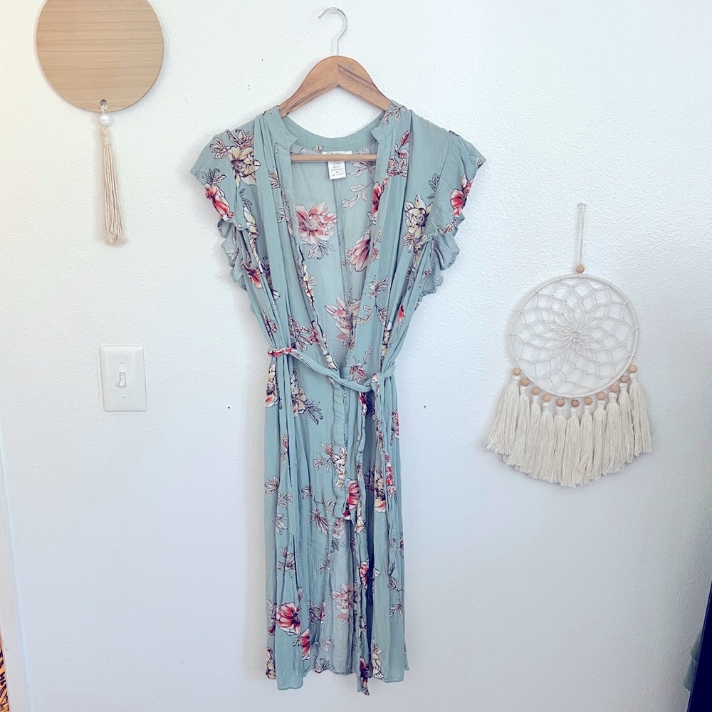 Esley Blue Maxi Dress with Flutter Sleeves and V-Neck for Wedding Guest